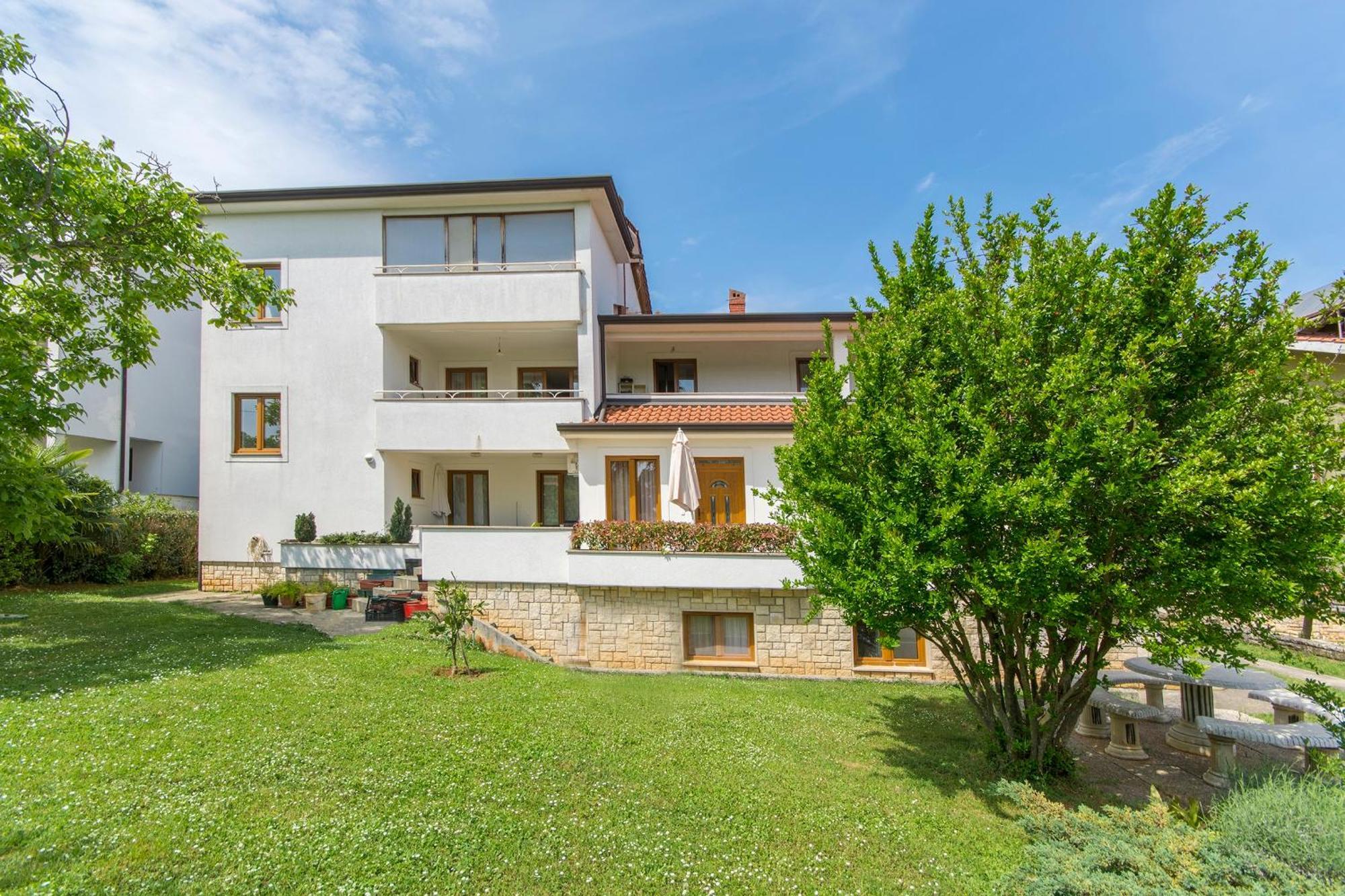 Navetta Apartment Porec Exterior photo